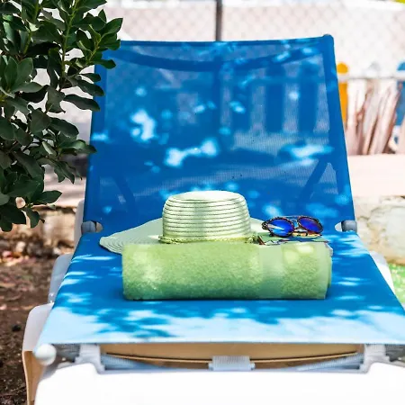 101 Bright, Pool View And Air Conditioning Διαμέρισμα *